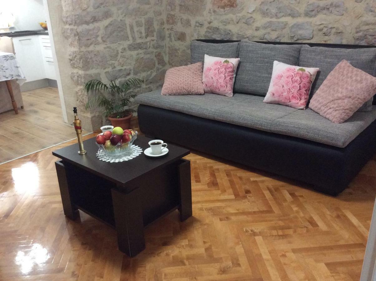 Apartment Karla Snb 로조박 외부 사진