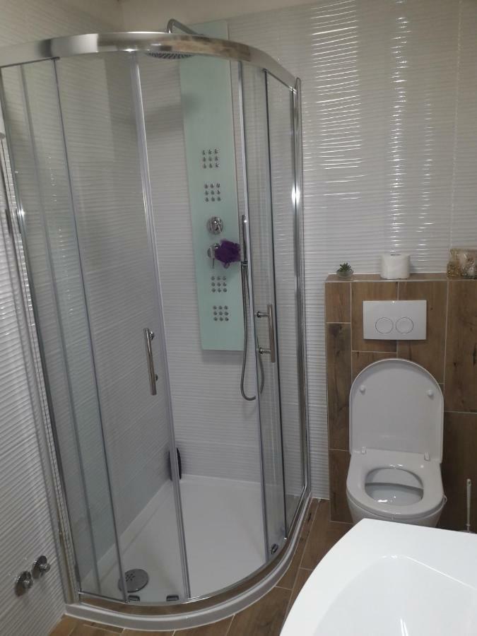 Apartment Karla Snb 로조박 외부 사진