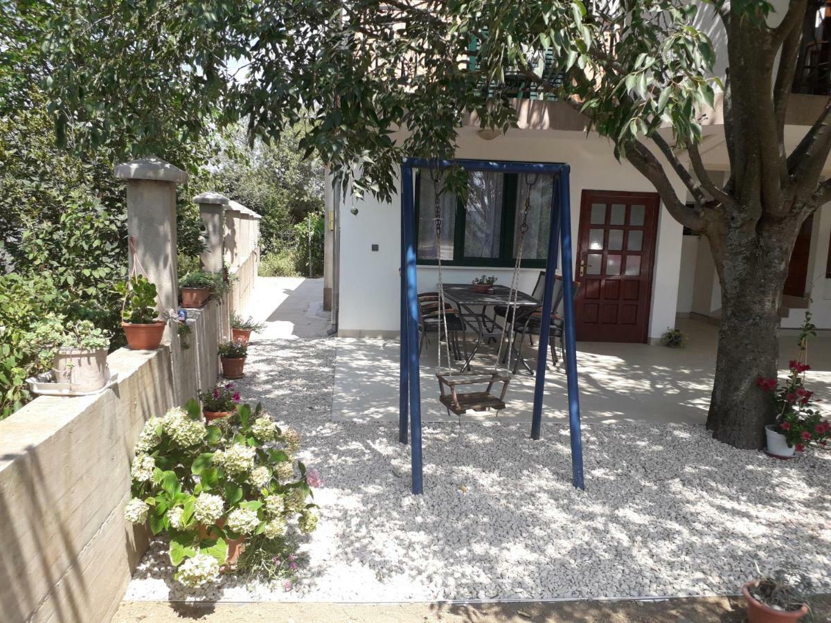 Apartment Karla Snb 로조박 외부 사진