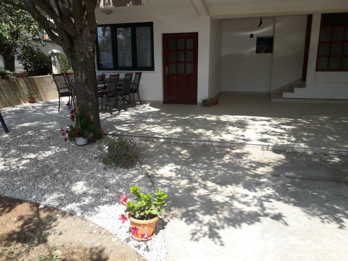 Apartment Karla Snb 로조박 외부 사진