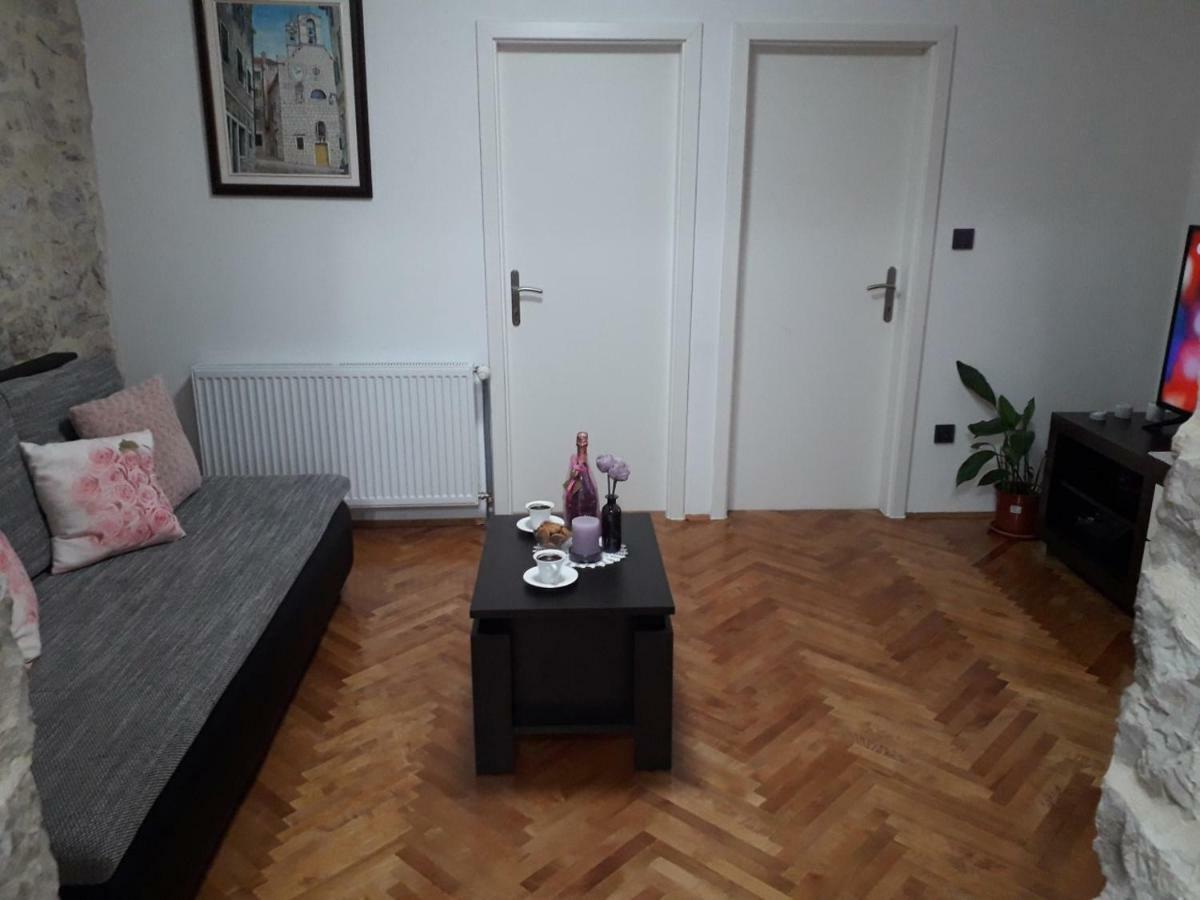 Apartment Karla Snb 로조박 외부 사진